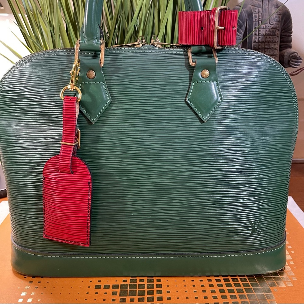 Louis Vuitton Rare Epi Red Luggage Tag & Poignet Set, Free non-LV clasp - Picture 16 of 16